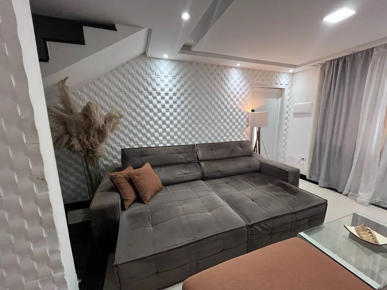 Lindo sofá retrátil e reclinável  - Foto 2