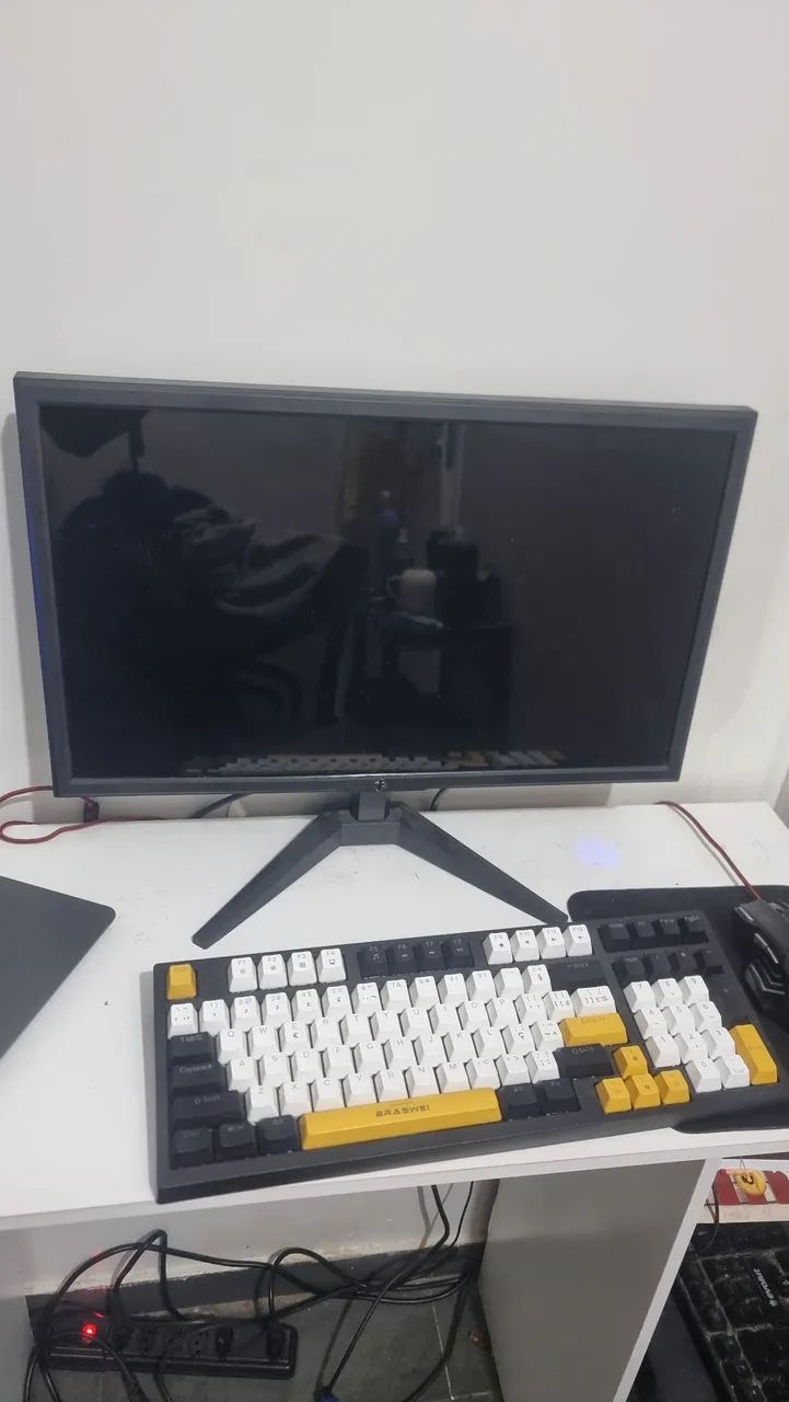 Monitor 21 polegadas