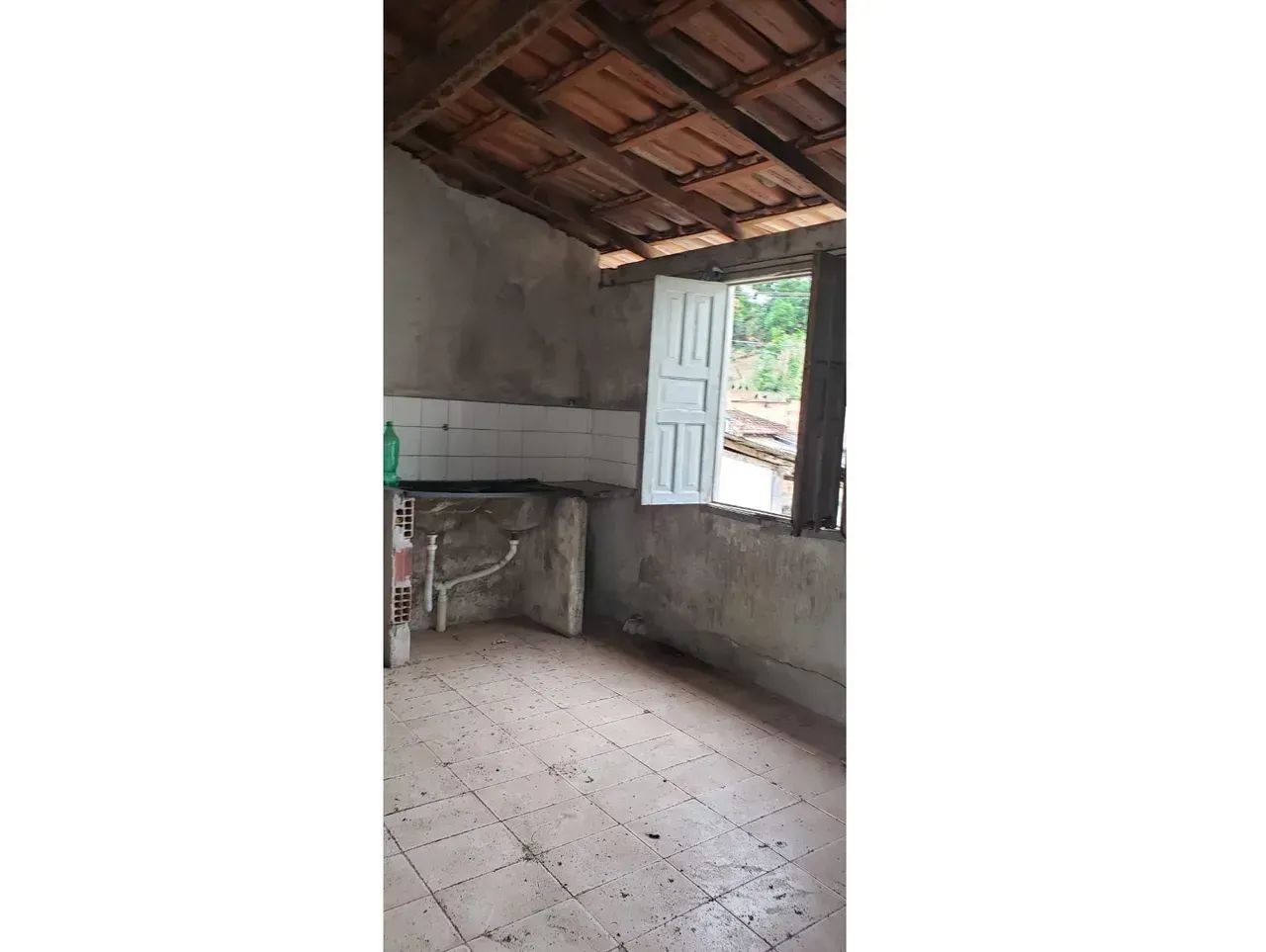 Casa com terreno de 210,00 m² e construção de 57,90 m² - Foto 4
