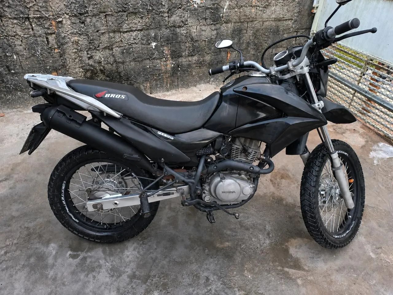 Honda bros 2014