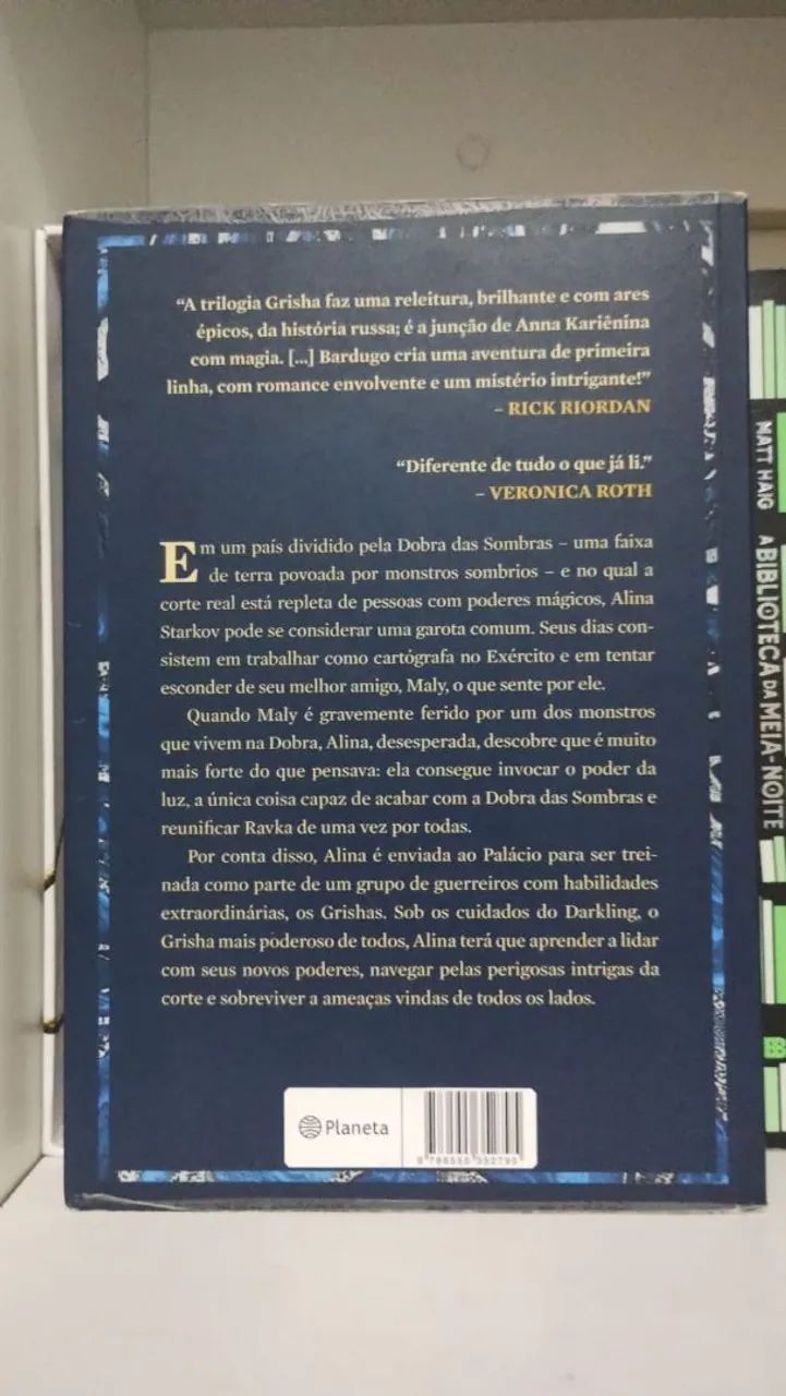 Livro - Sombra e ossos  - Foto 3