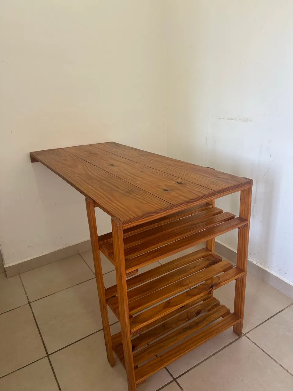 Mesa de jantar - Bancada de madeira com prateleiras  - Foto 4