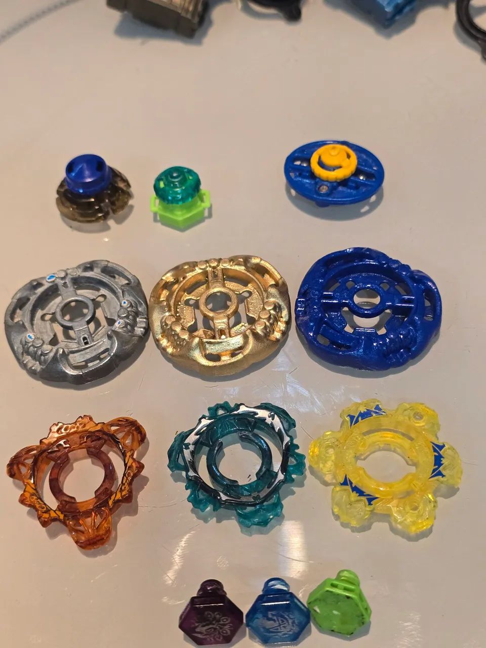 Beyblade kit gravity destroyer - customs - Foto 4