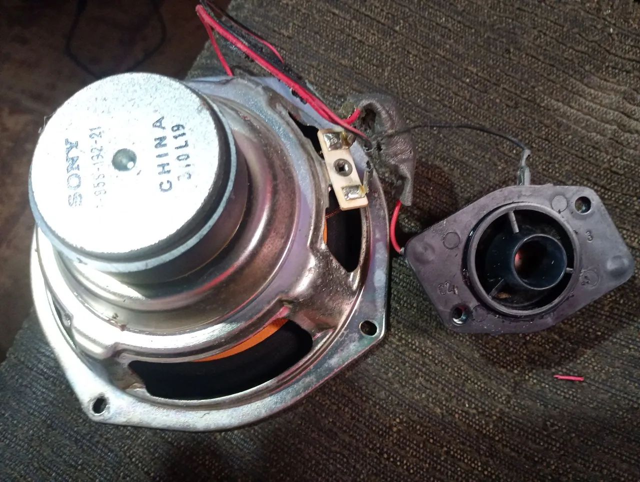 Altifalante Sony 5 polegadas  - Foto 2