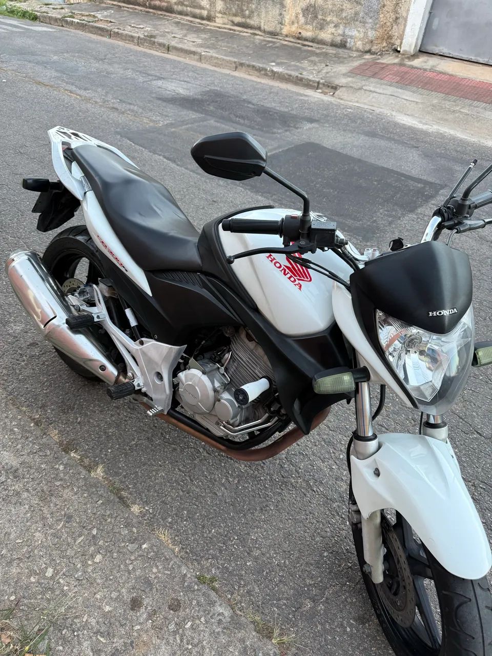 CB300 2012 - Foto 3