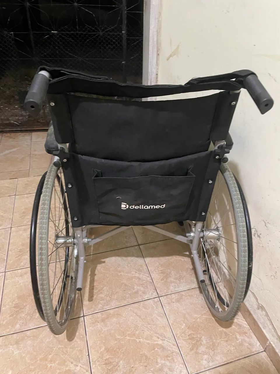 Cadeira de roda - Foto 2