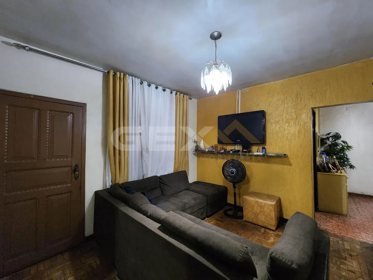Casa à venda no Centro, 4 quartos, e 2 vagas. - Foto 2