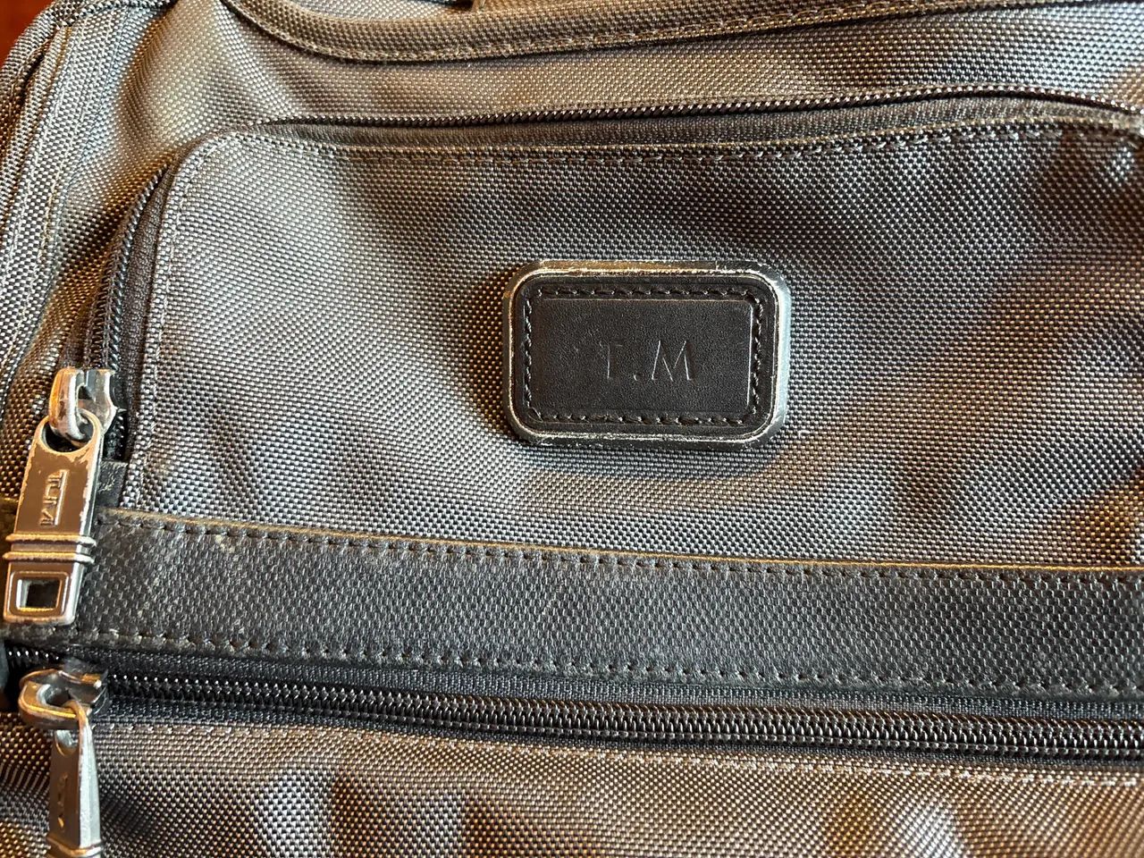Mochila Executiva TUMI Original para Notebook - Cinza Grafite - Bom  Estado