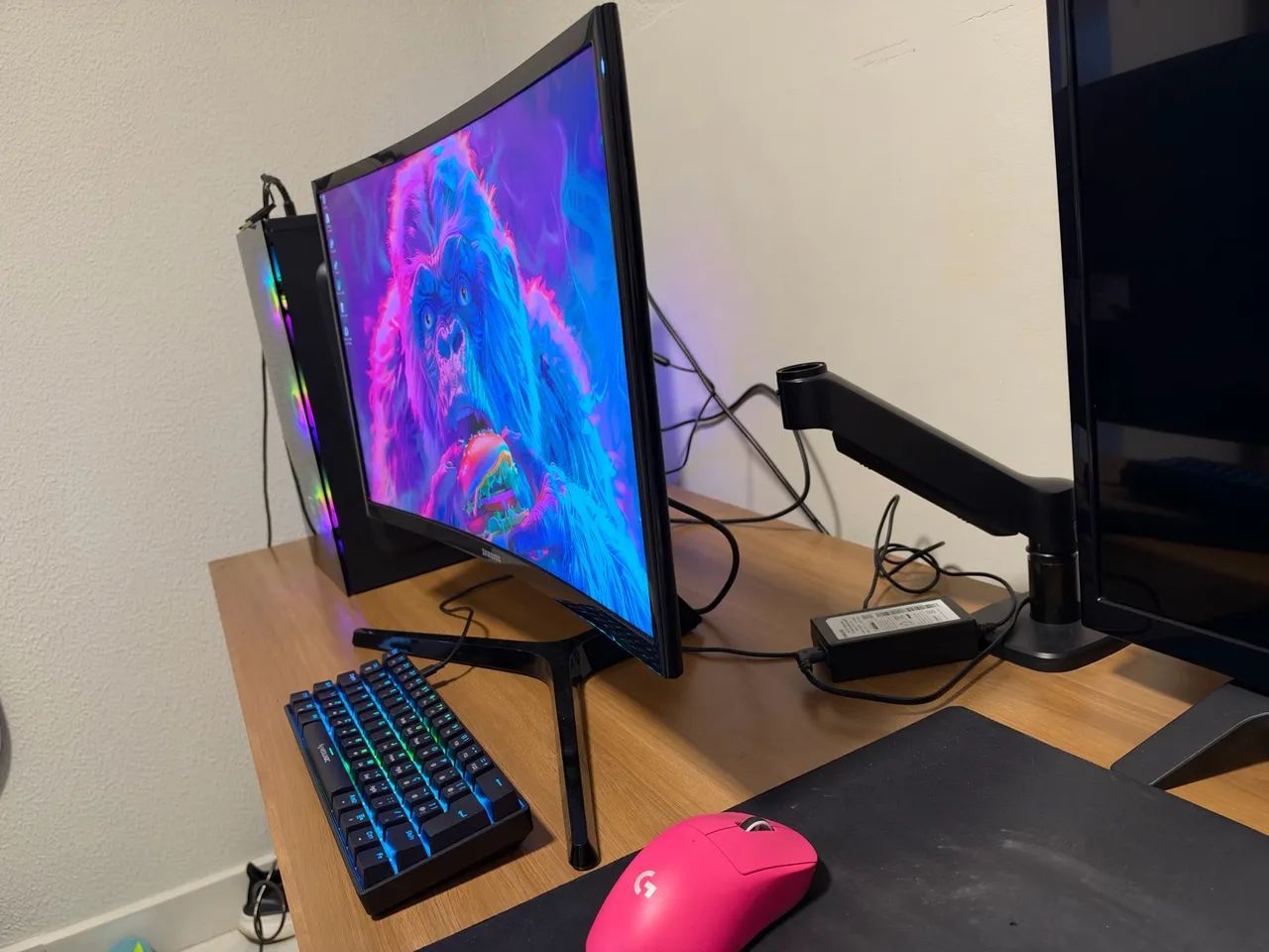 Monitor Samsung 144hz (curvo) - Foto 2