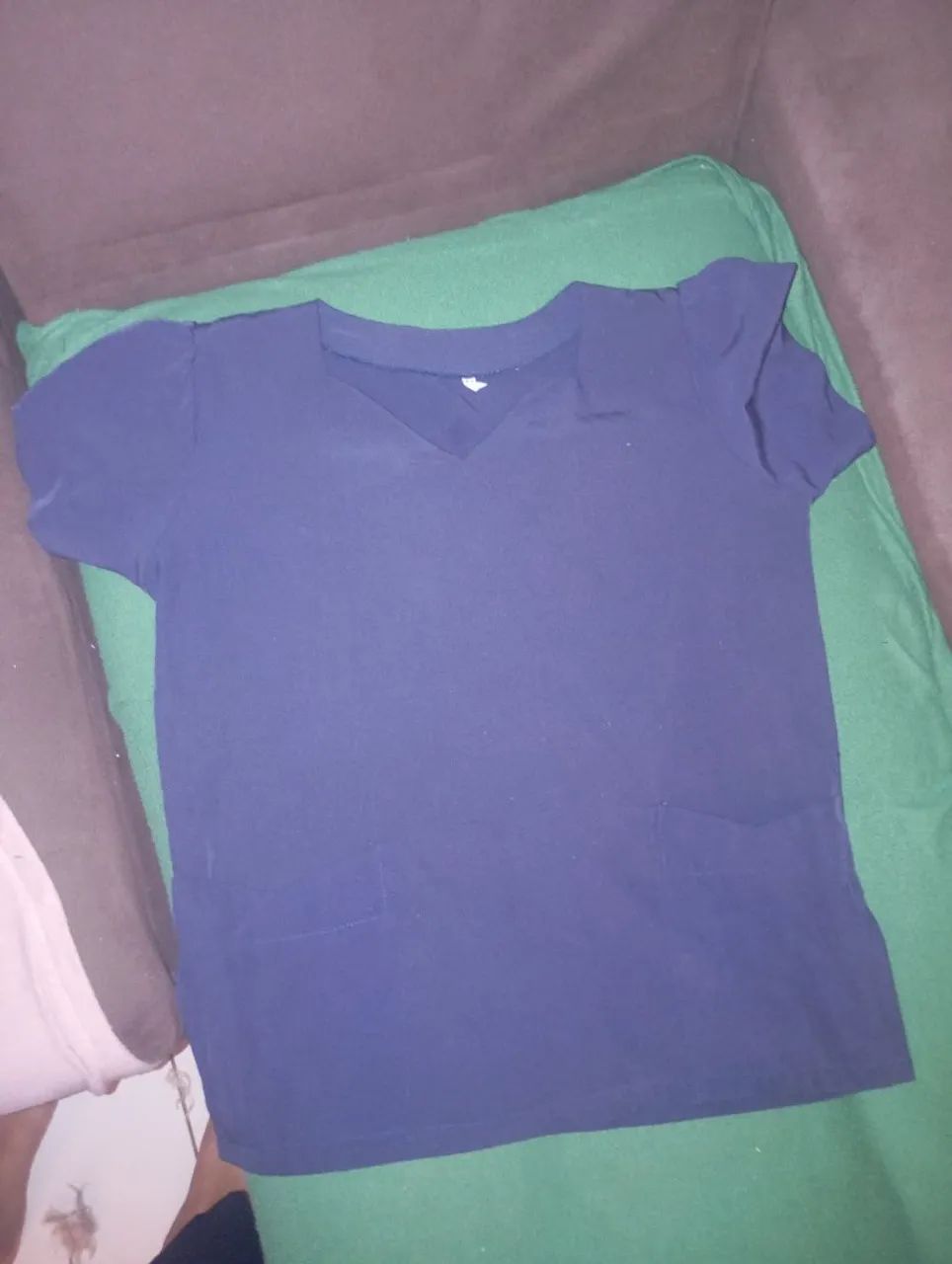Vendo Scrub tamanho M azul marinho  - Foto 2