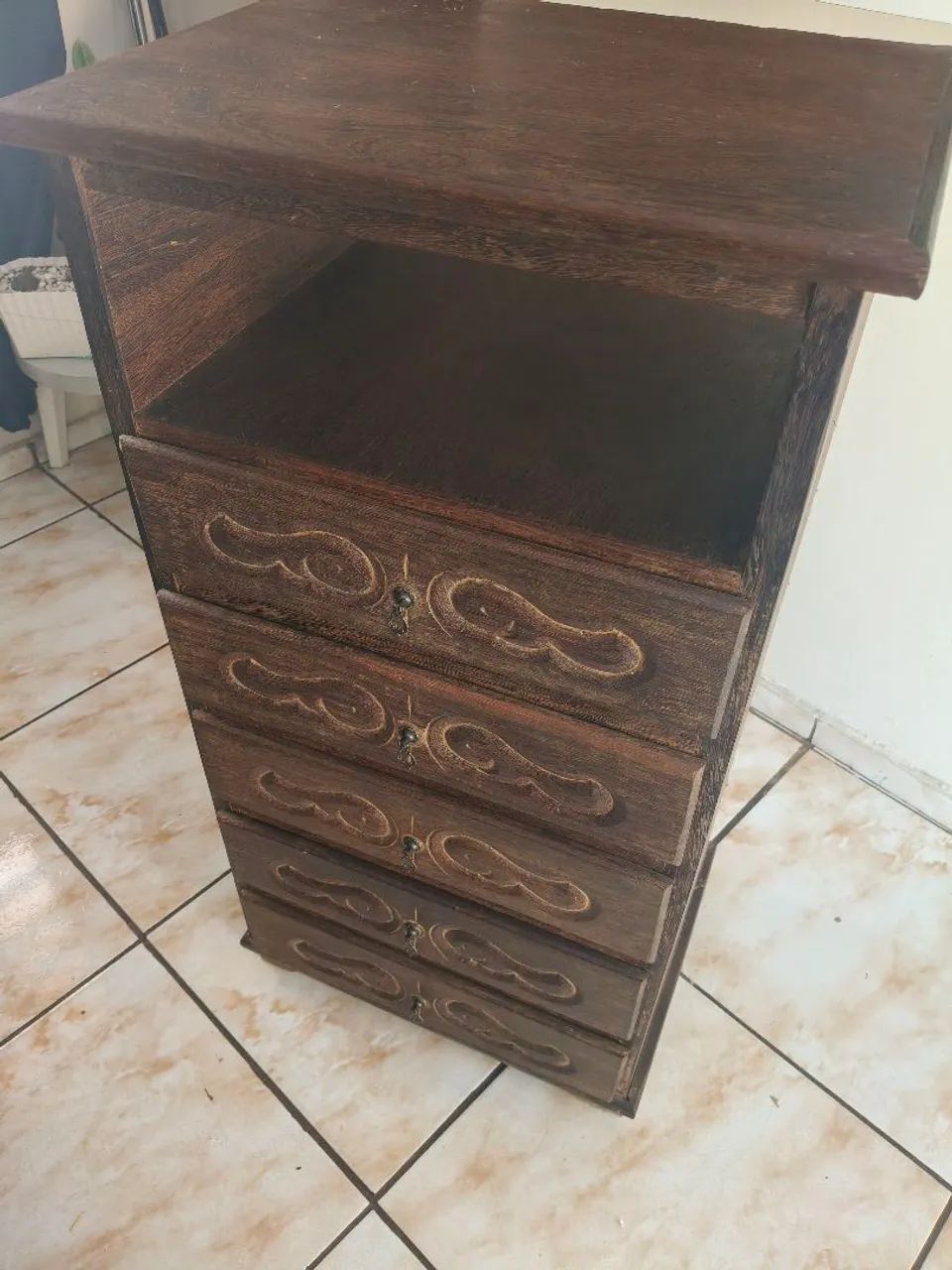 Cômoda sucupira 