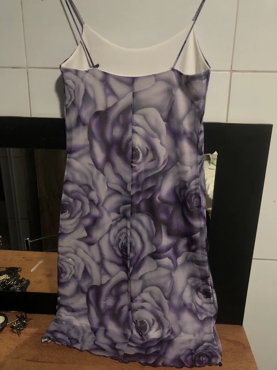 Vestido roxo com rosas (Anos 90 ou 2000) - Foto 3