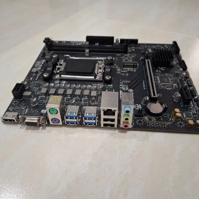MSI A620M-E DDR5 AM5 - Foto 5
