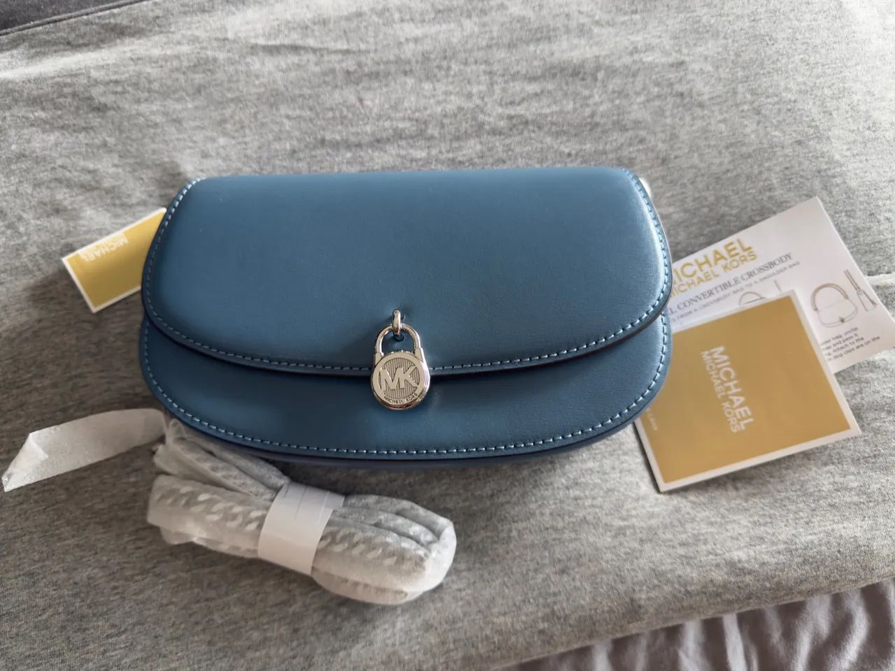 Bolsa michael kors, nunca usada - Foto 4