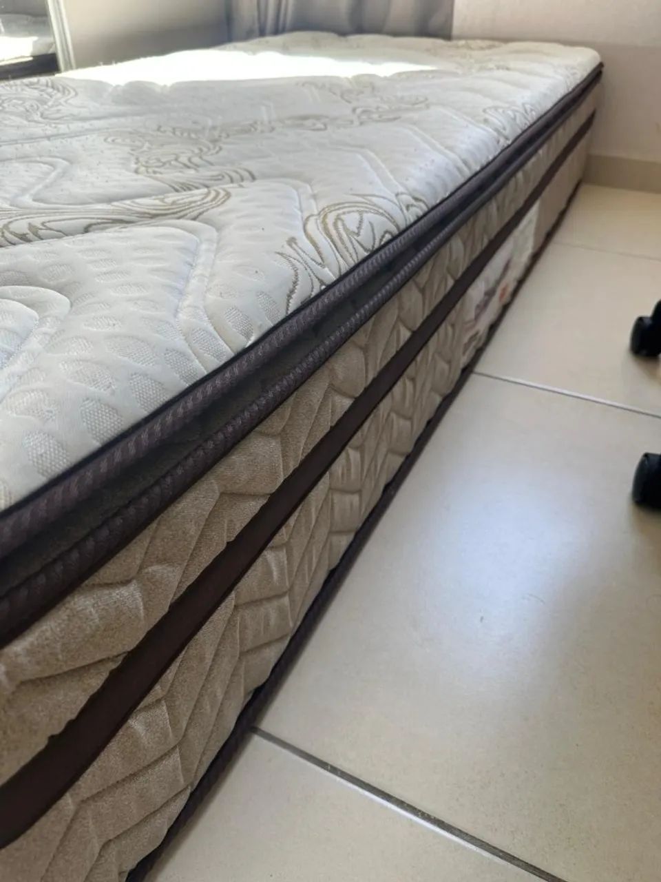 Colchão de Solteiro Plus D28 + Base (Perfeitas condições)  - Foto 3