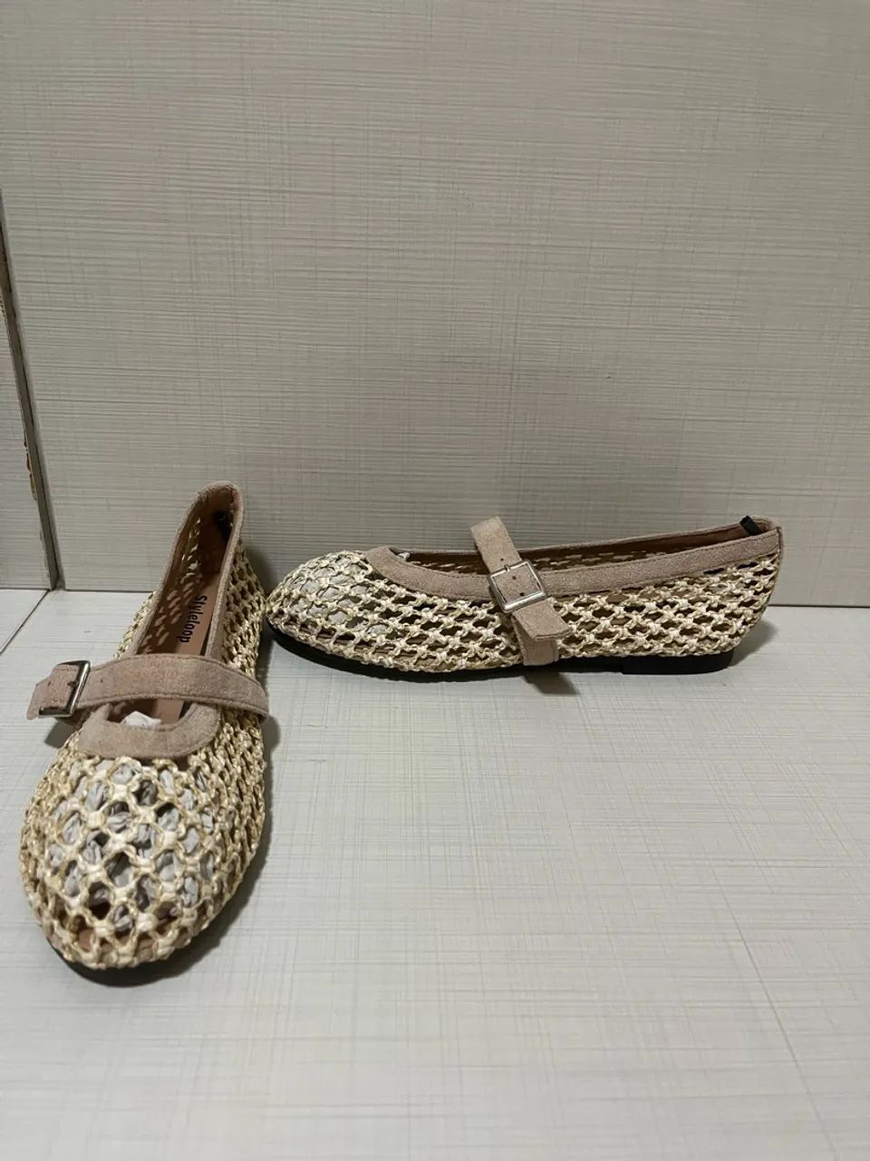 Sapatilha de renda da moda 