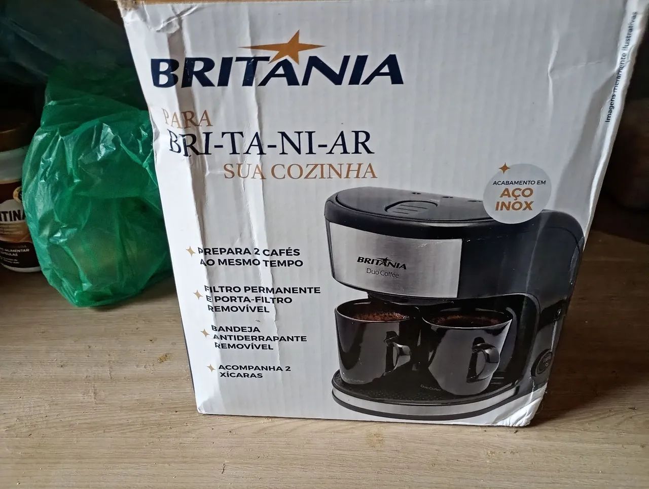 Uma cafeteira elétrica  - Foto 4