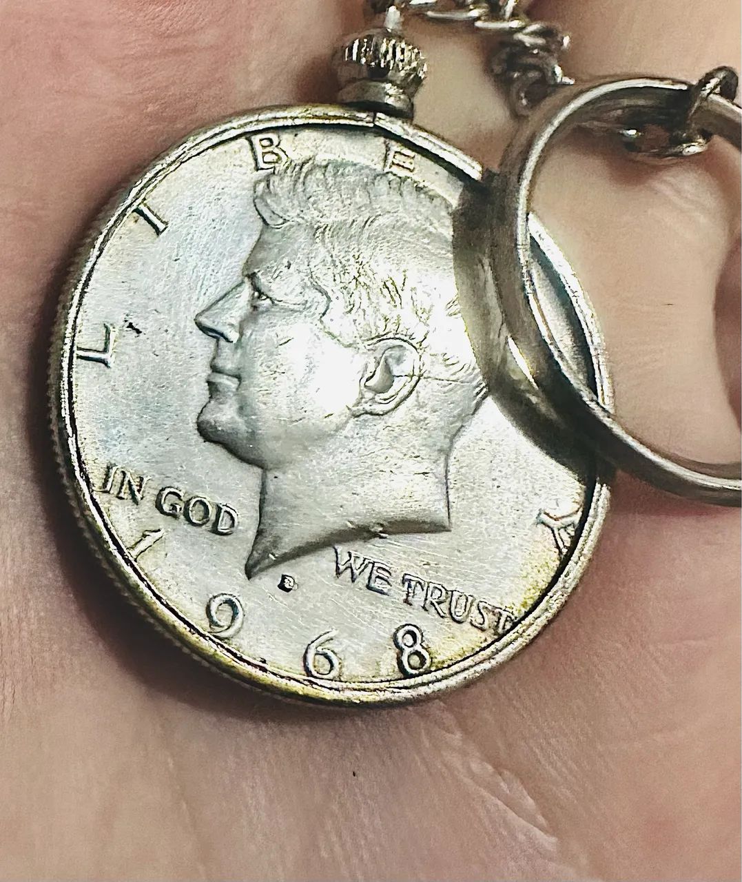 Moeda 1968 em prata dollar