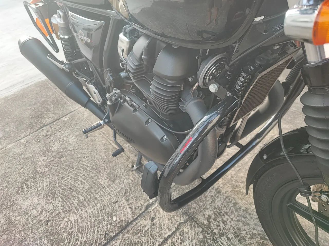 Interceptor Ray Black 650cc - Foto 5