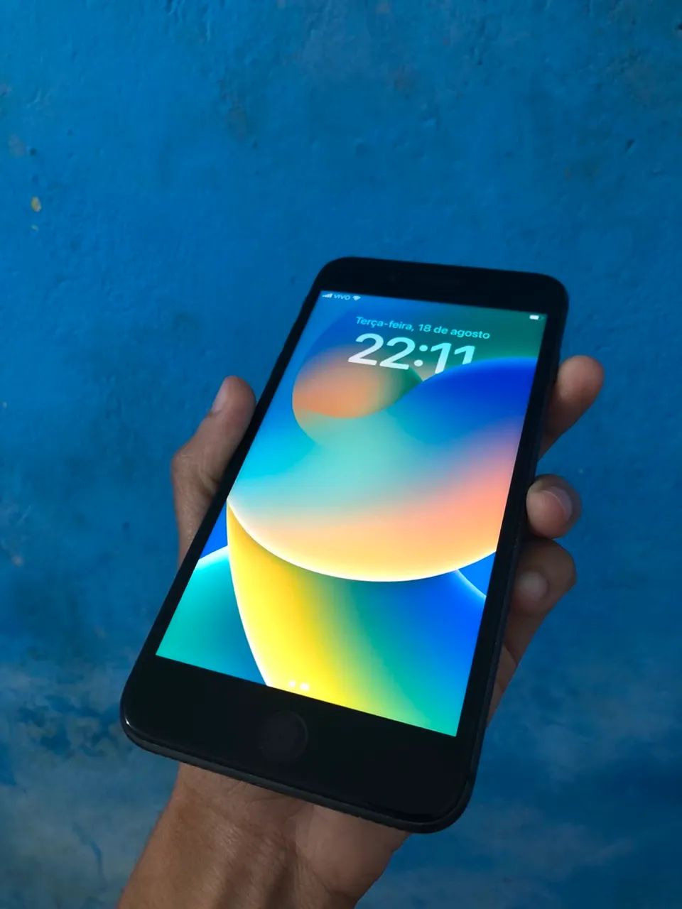 iPhone 8 Plus 64gb apenas trinco de leve atrás  - Foto 2