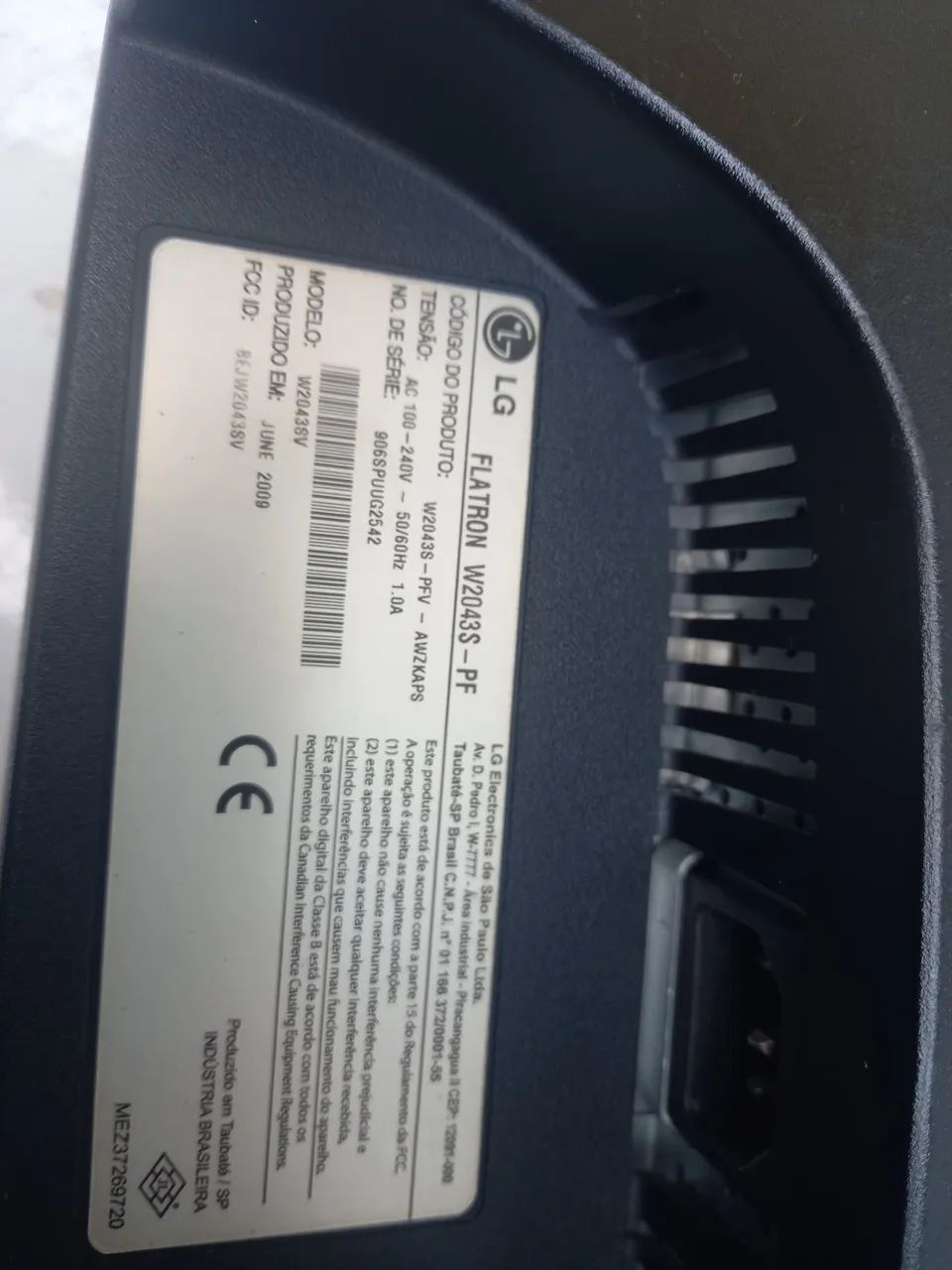 Monitor lg 20 polegadas entrada vga usado!! - Foto 4