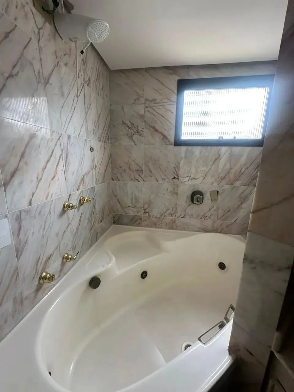 Cobertura para venda possui 245 metros quadrados com 4 quartos em Caiçara - Praia Grande - - Foto 9