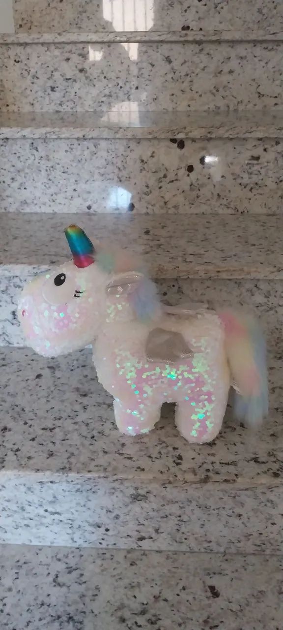 Unicórnio pelucia 