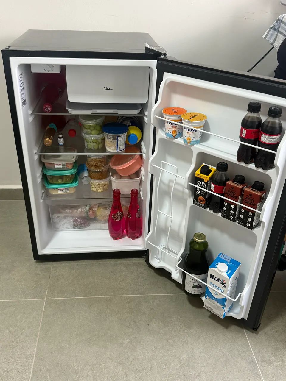 Frigobar Midea 