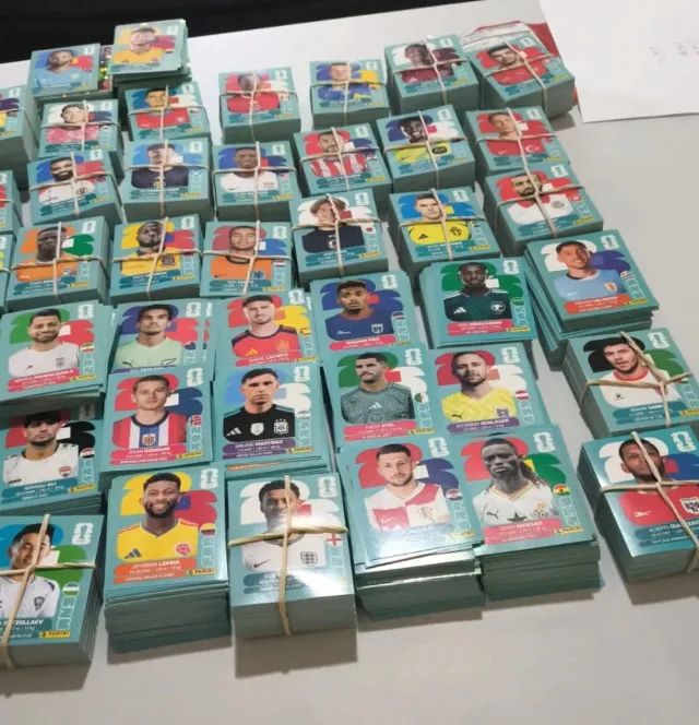 Set completo com todas as 980 figurinhas da copa do mundo 2026