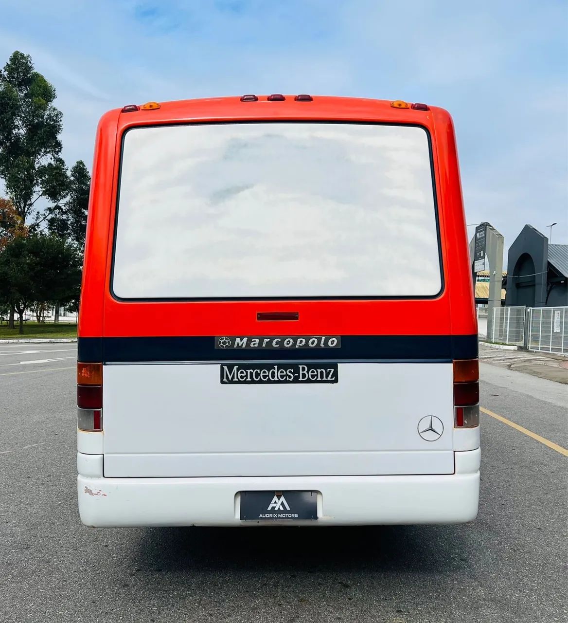 Micro ônibus 32 lugares ! - Foto 2
