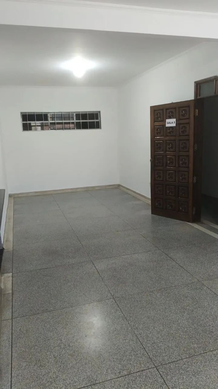 Sala comercial na Zahran com ar-condicionado