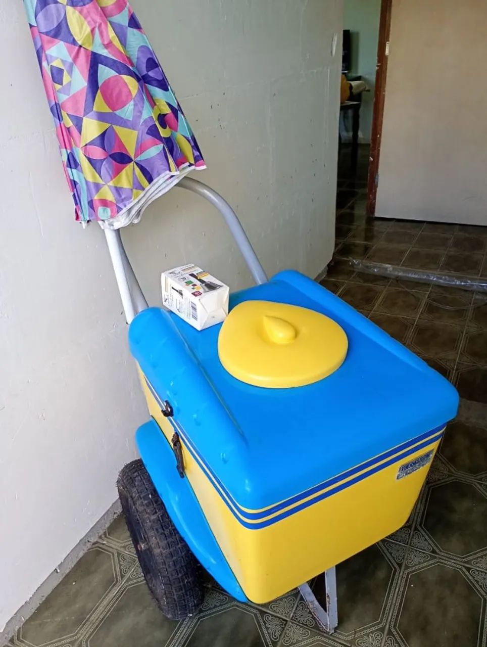 Carrinho para sorvete 350 litros  - Foto 2