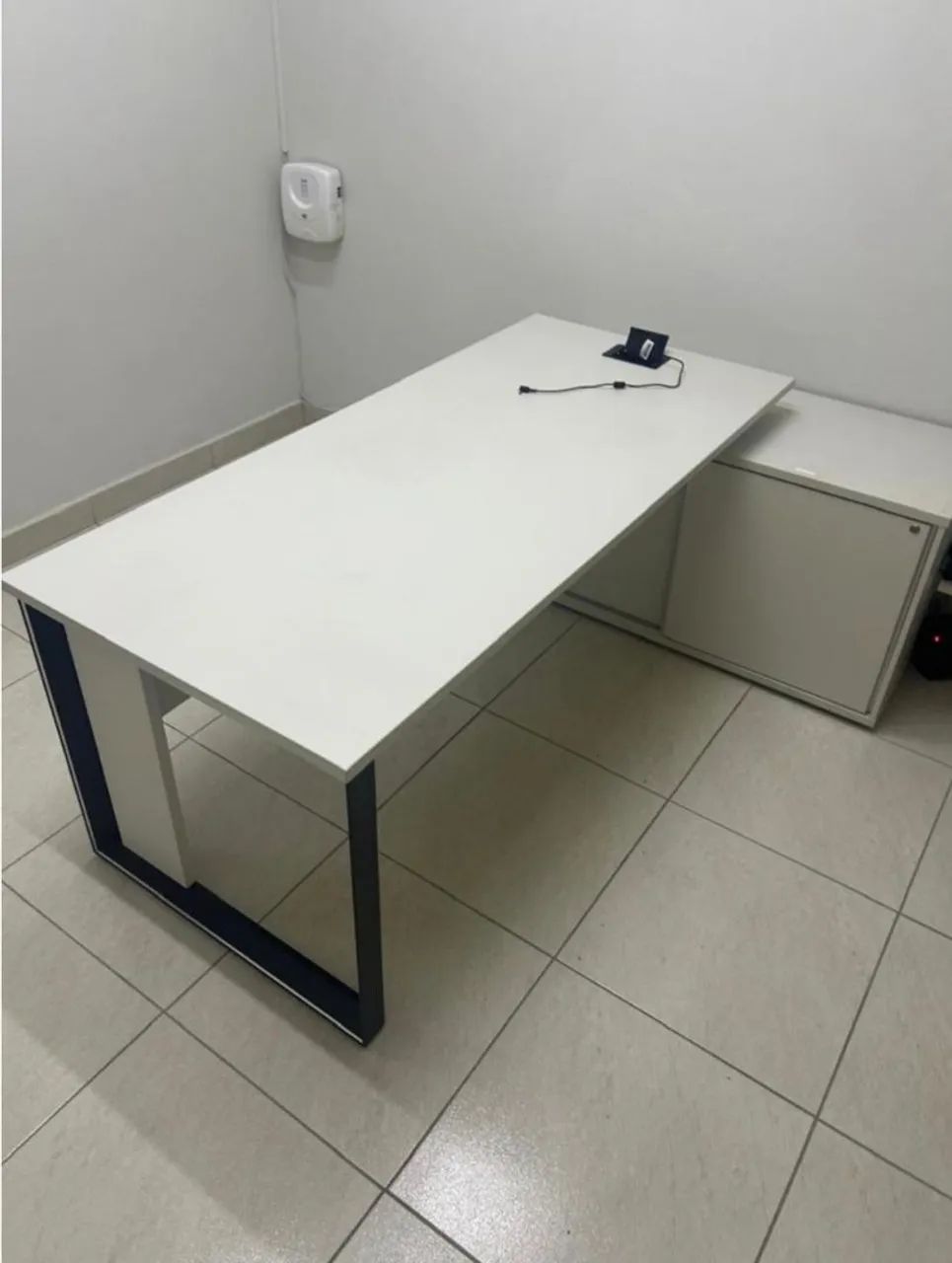 Mesa Conjugada com Armário  - Foto 3