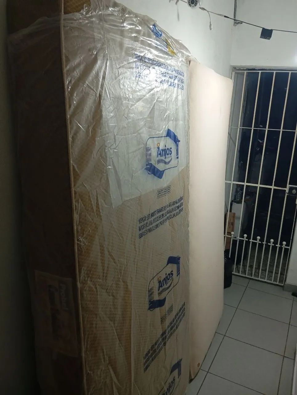Cama box Queen Size solteiro