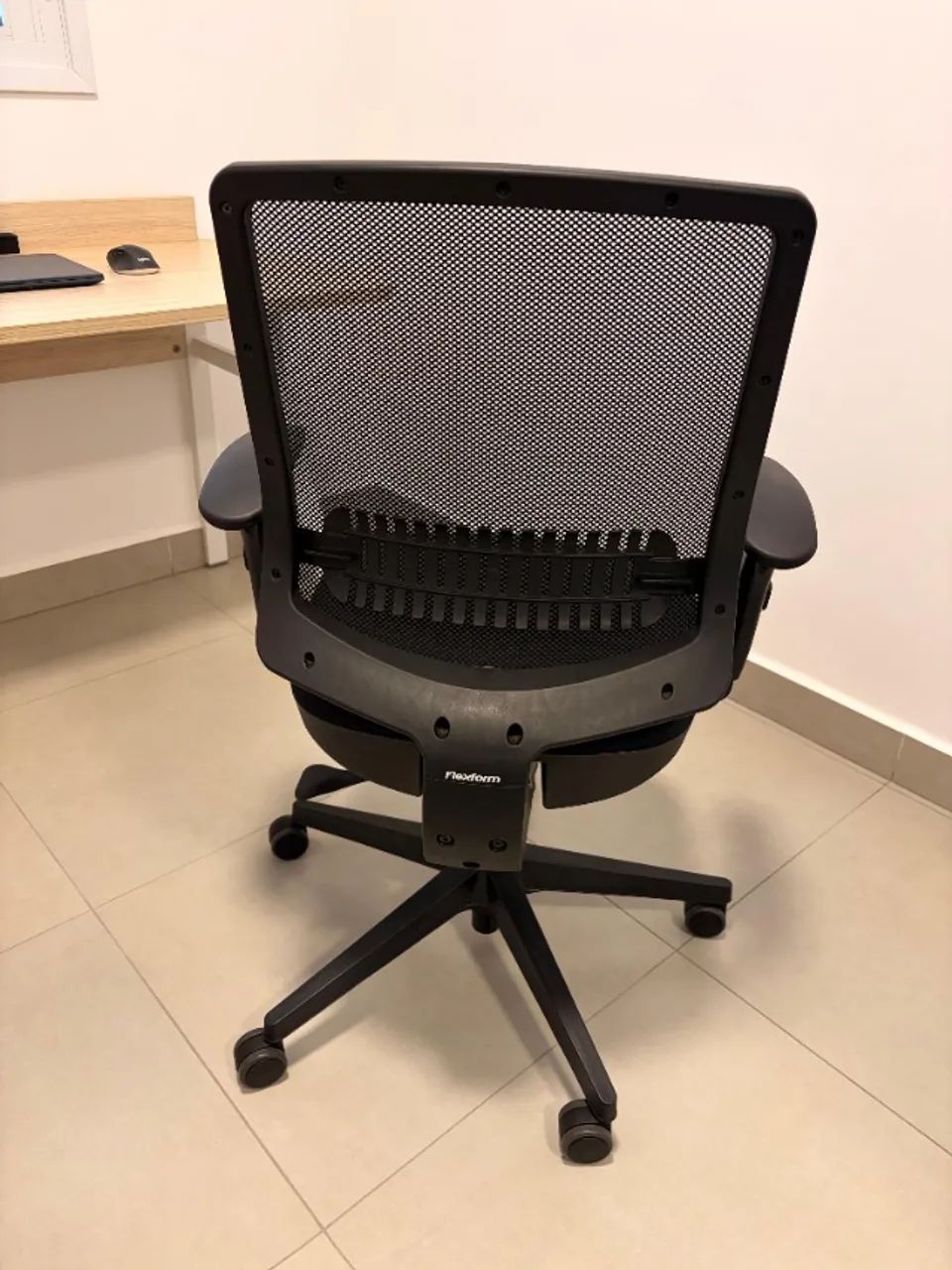 Cadeira e Mesa Flexform para Escritório - Foto 2