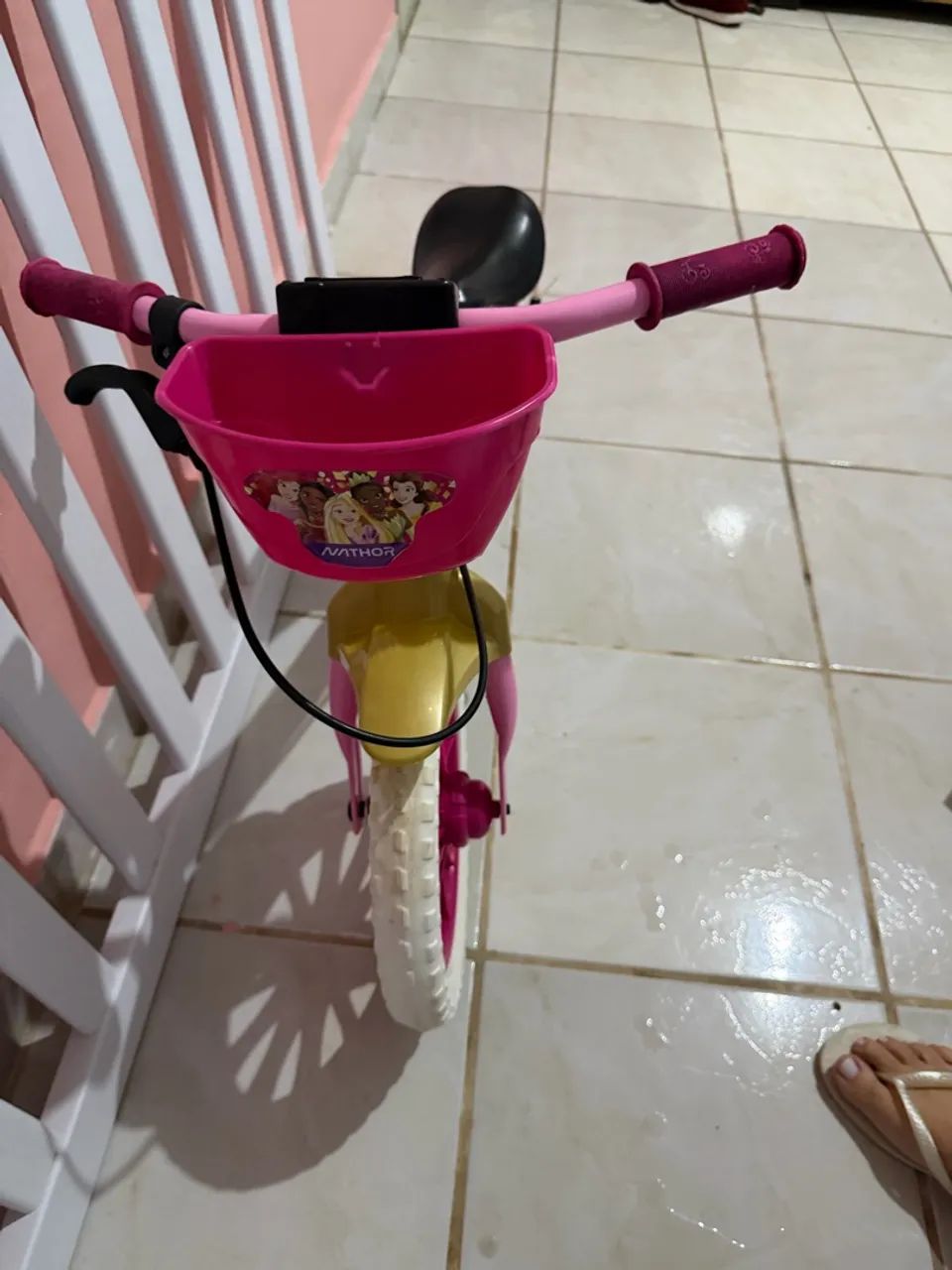 Bicicleta de equilíbrio sem pedal infantil menina - Foto 2