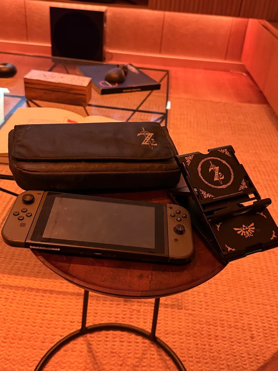 Nintendo Switch (V1 XAJ1) + Pokemon Lets Go Eevee + dock e case - Foto 2