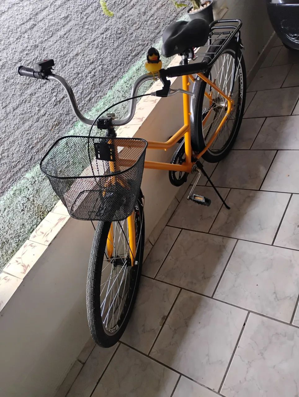 Bicicleta com acessórios. - Foto 2