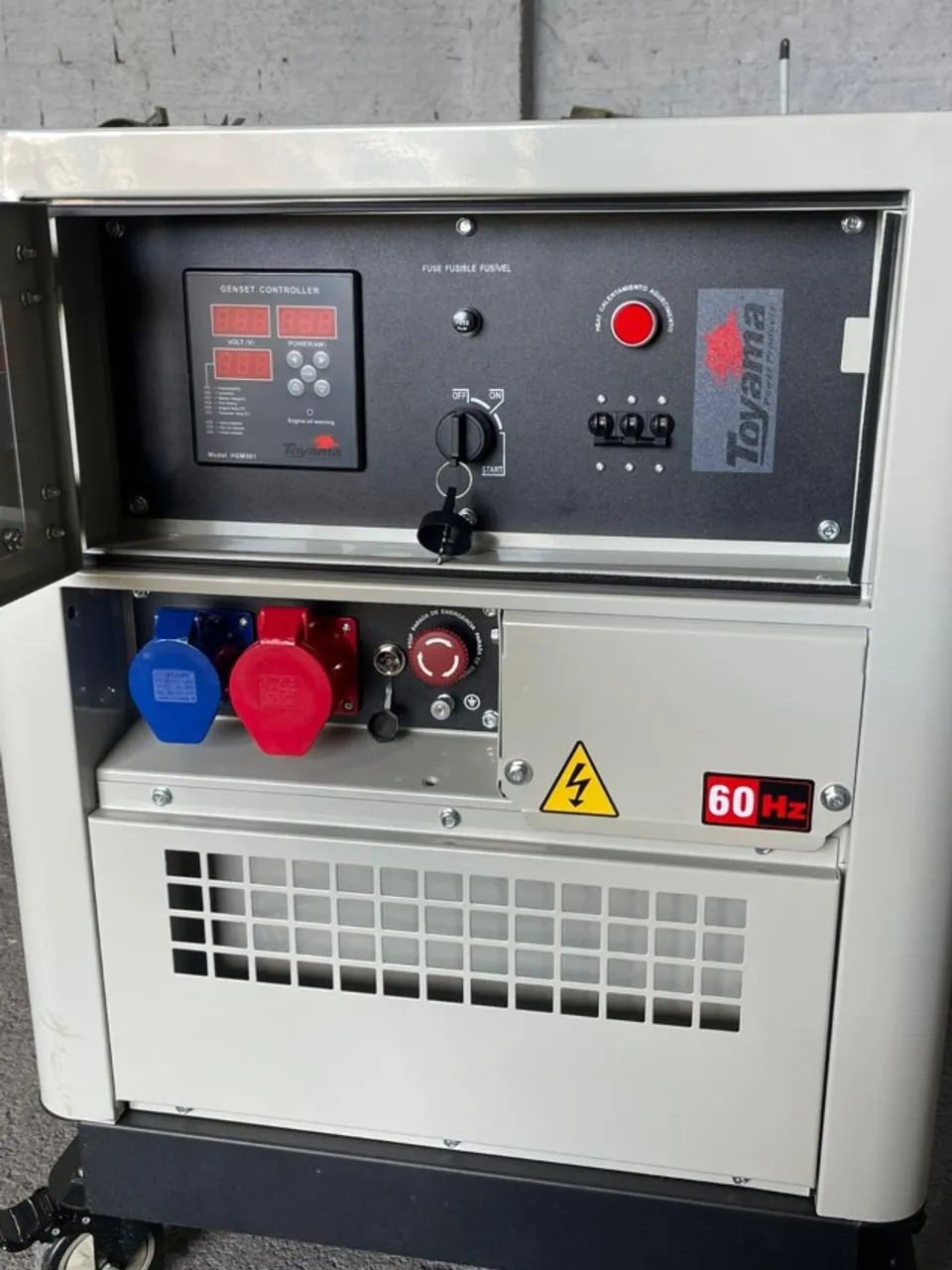 Gerador Toyama 12 kVA Trifásico 380V Novo | Compacto | Refrigeração a Água - Foto 2