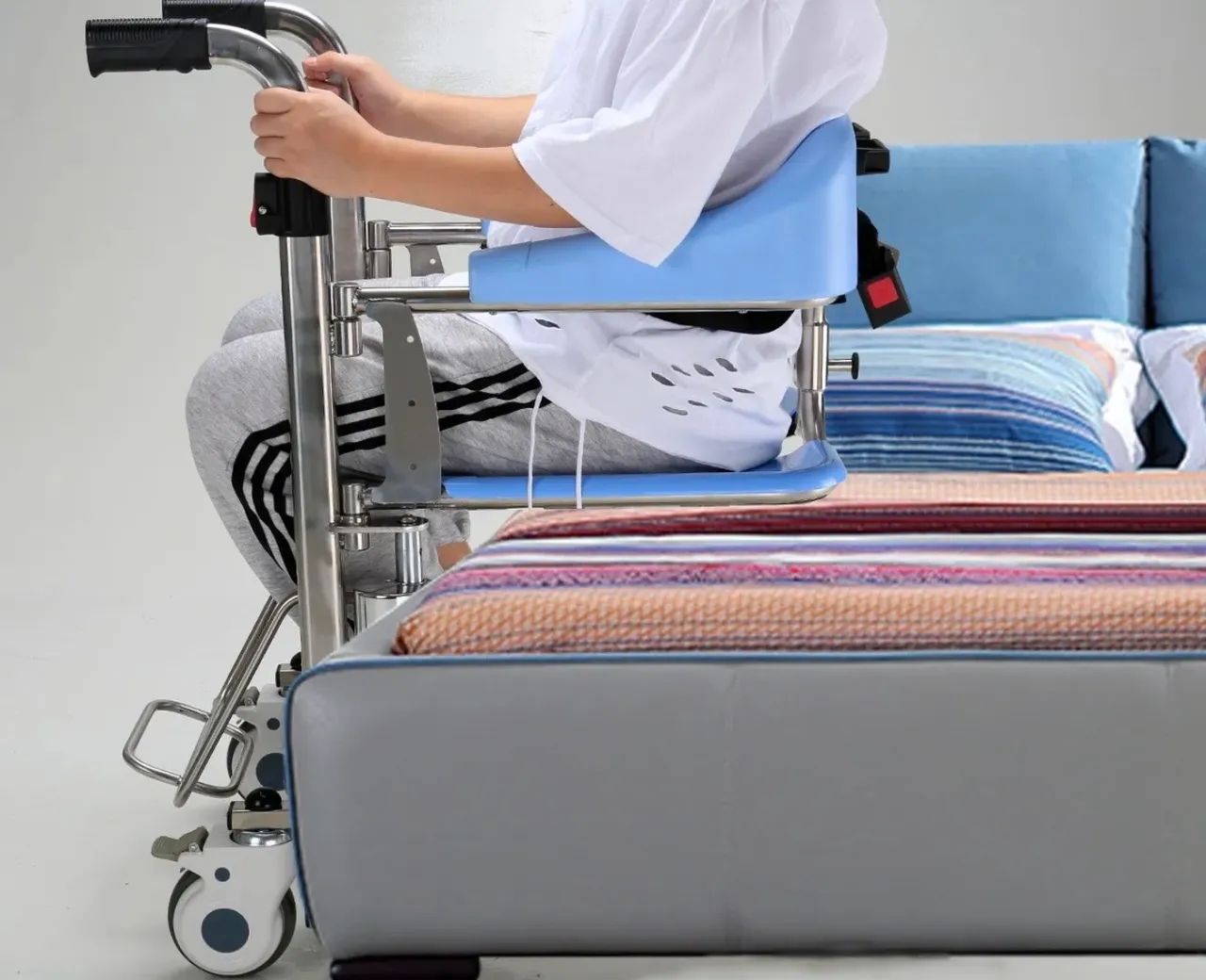 Cadeira de transferência Zimedical  - Foto 3