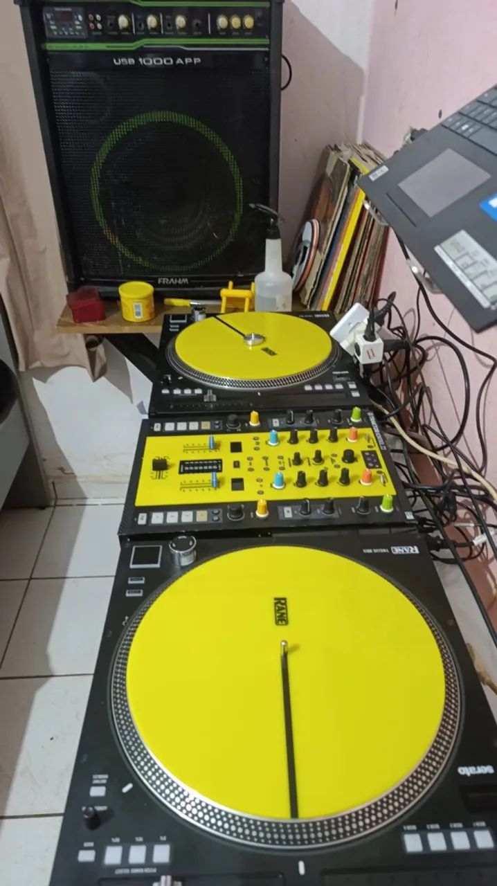 Rane Twelve MKII + Mix Traktor Control Z2 - Instrumentos musicais