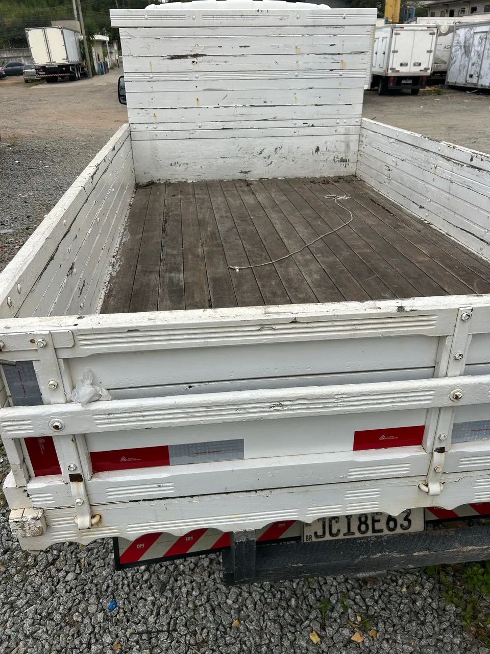 Carroceria de madeira kia bongo  - Foto 2