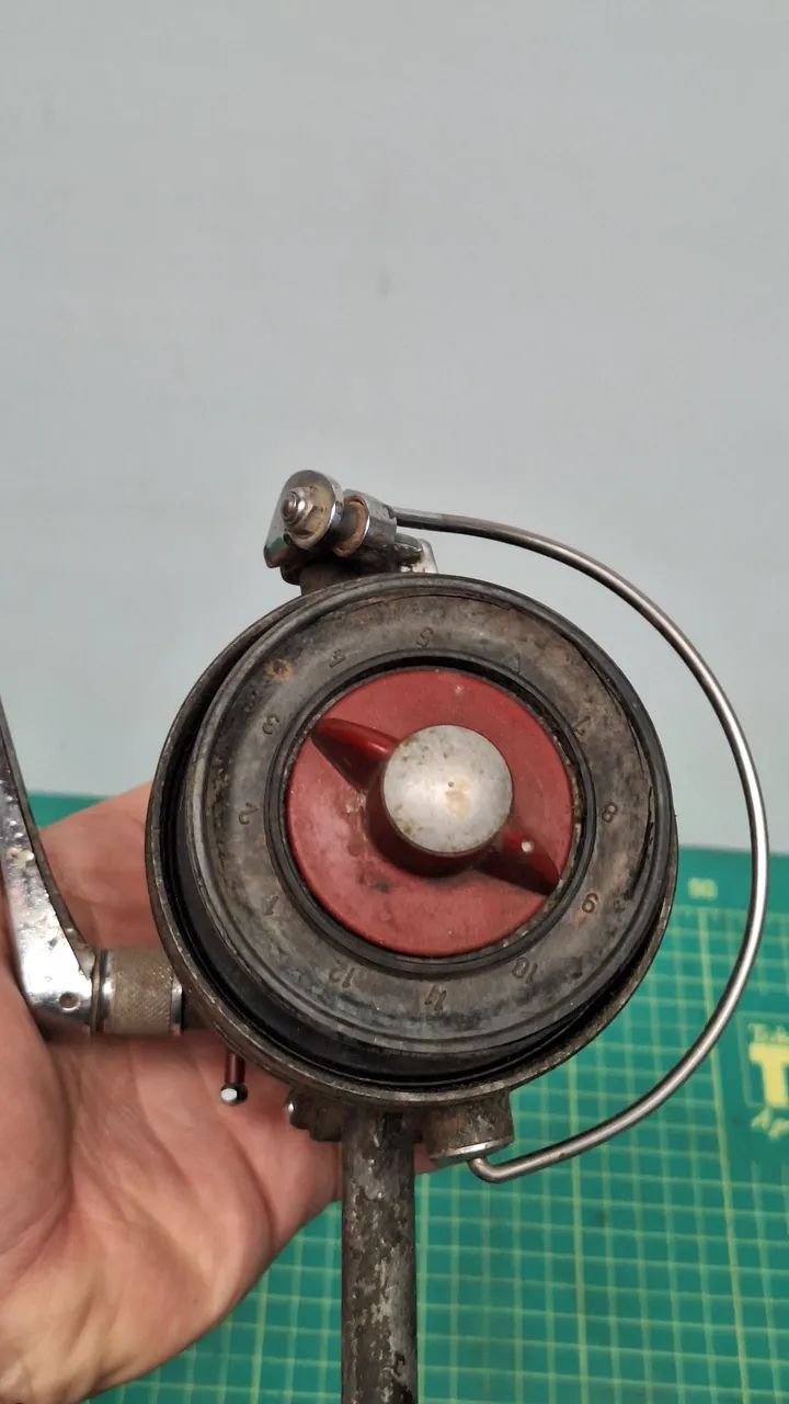 Molinete de pesca gi vintage Dam Quick 550 alemão  - Foto 4