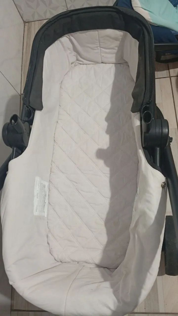 vendo carrinho de bebê Moisés  - Foto 5