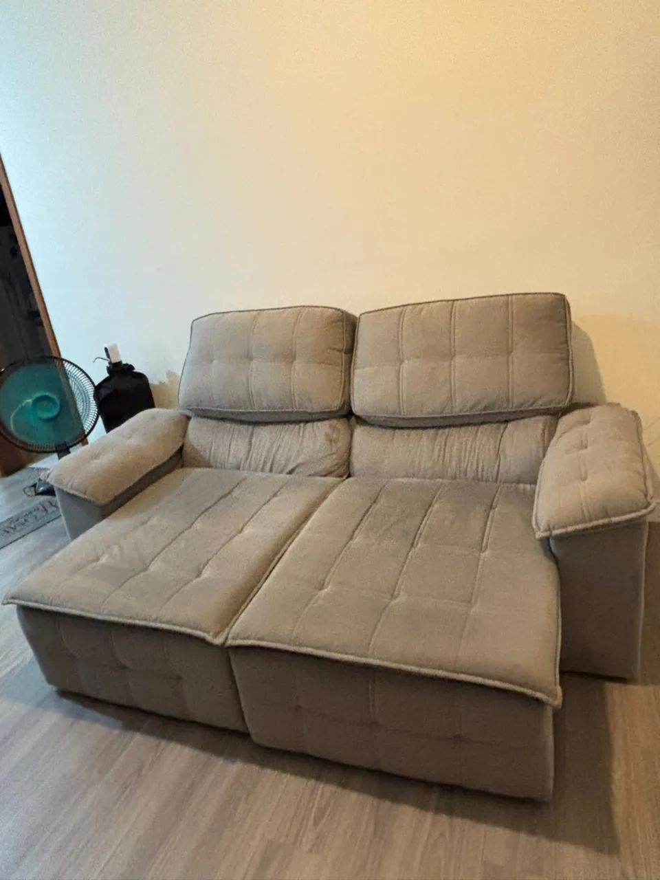 Sofá Retrail - Cinza  - Foto 3