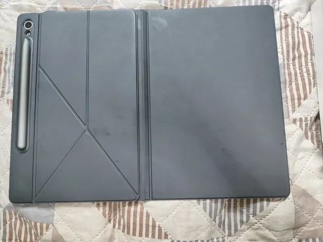Tablet Samsung Galaxy Tab S10 FE com Capa e Caneta S Pen - Foto 2