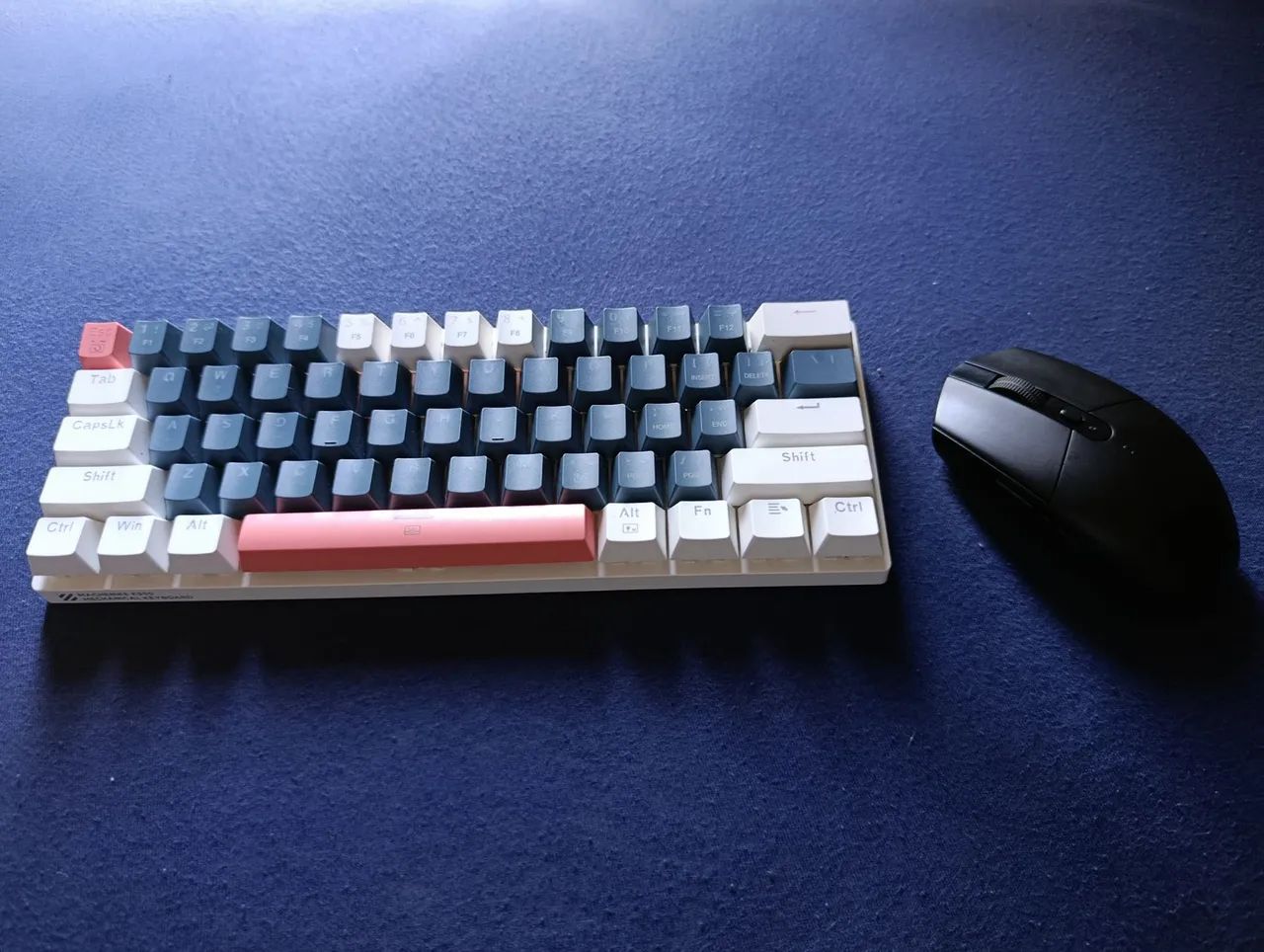 VENDO TECLADO E MOUSE SEMINOVOS