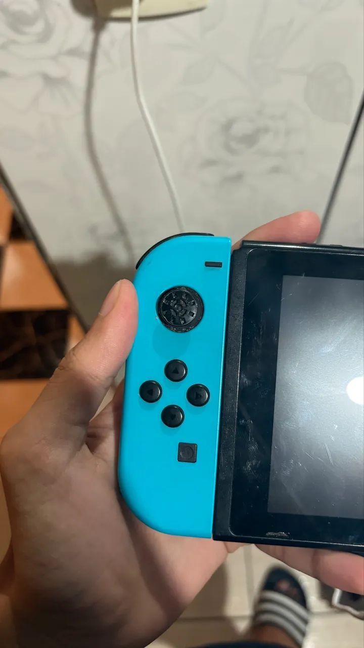 NINTENDO SWITCH, 32gb, acompanha um jogo - Foto 2