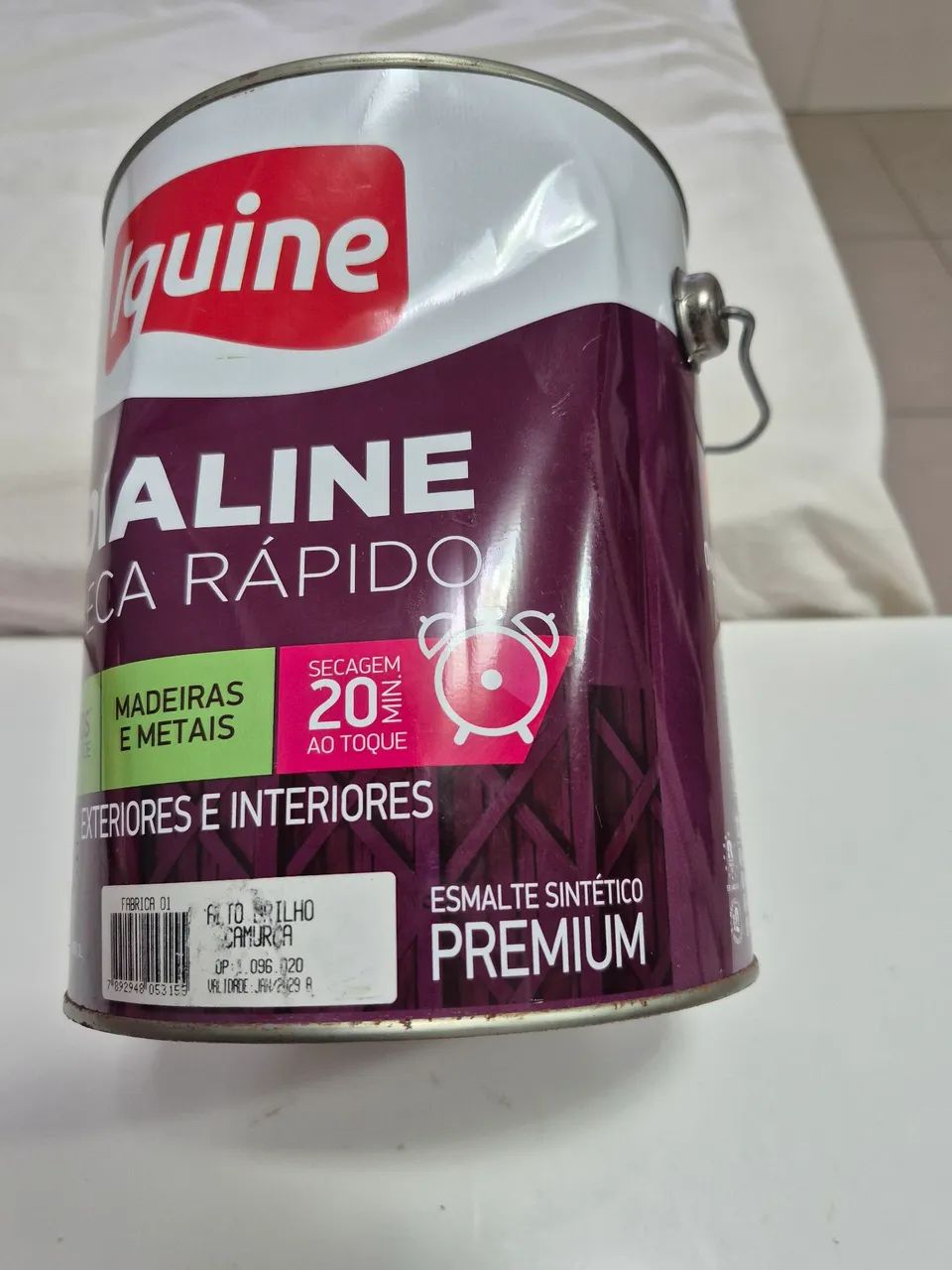 VENDE-SE 2 (DUAS) LATAS DE TINTA IQUINE LACRADAS. - Foto 4