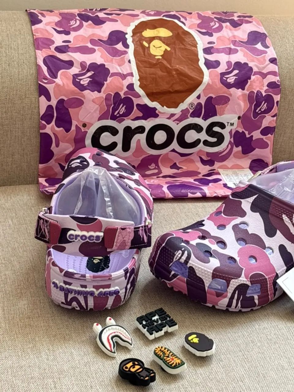 Crocs Bape Classic Camuflado - Foto 3